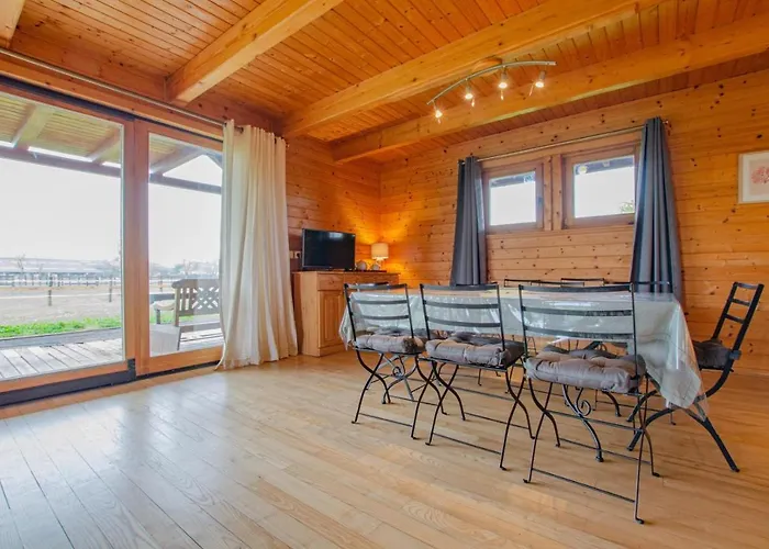 Casa vacanze Le Chalet Dans La Prairie Mery-sur-Seine