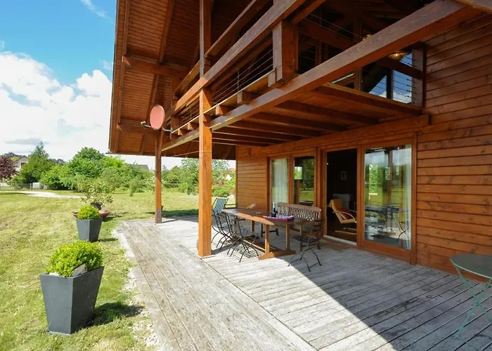 Le Chalet Dans La Prairie *